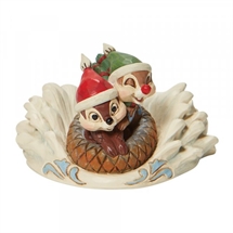 Disney Traditions - Chip ´n´ Dale Sledding on snow H: 5,5 cm.